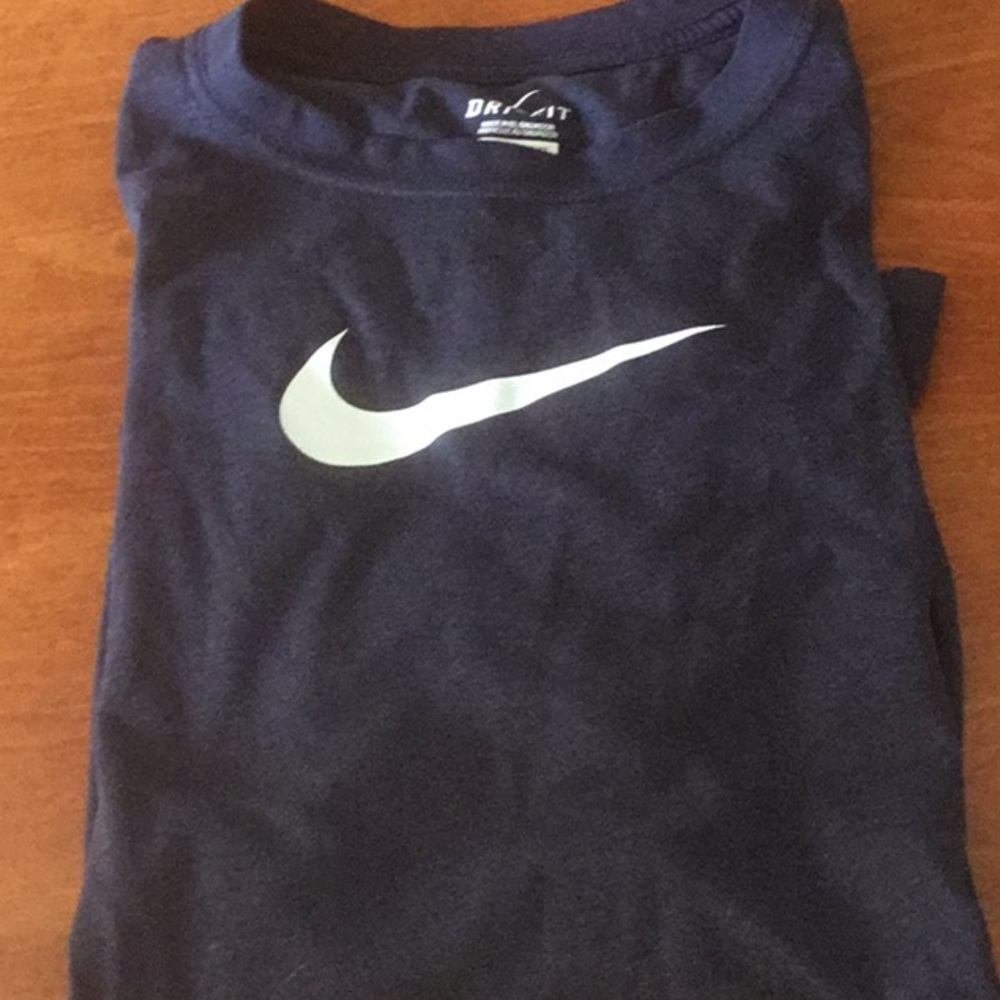 Nike T-shirt